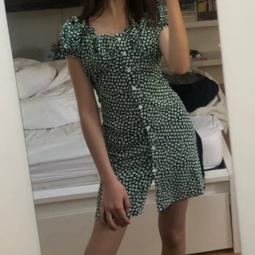 Princess Polly FloralGreen Off the Shoulder Dress